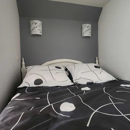 With Garden And Terrace * Vauville