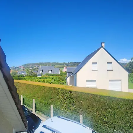 With Garden And Terrace Apartment *